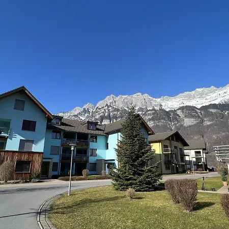 Walensee Lakeside With Cable Car To Flumserberg انتيرتيرزين